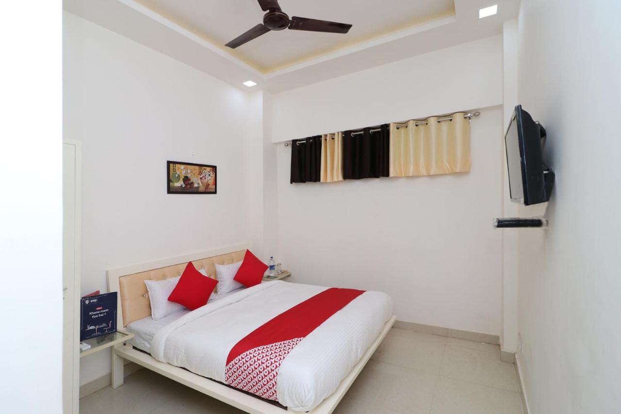 Oyo 13406 Hotel Golden Leaf Bareilly Exterior foto